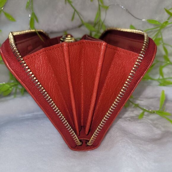 Miu Miu Long Full Zip Around Leather Wallet Authentic - Picture 16 of 17